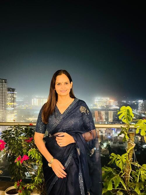 Who is the most famous relationship therapist